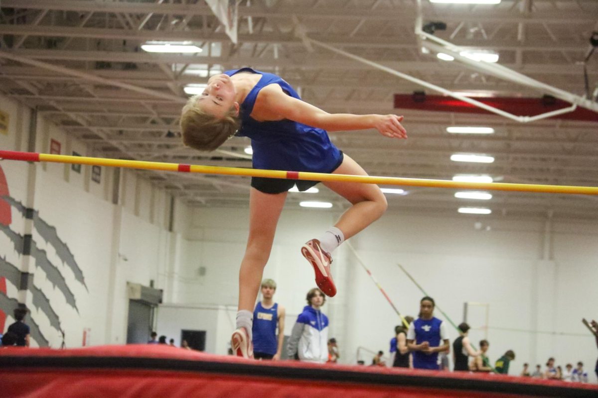 Charlie Pelling ‘27 successfully jumps over the 5’4 bar, a personal record (Waliewski/LION). 
