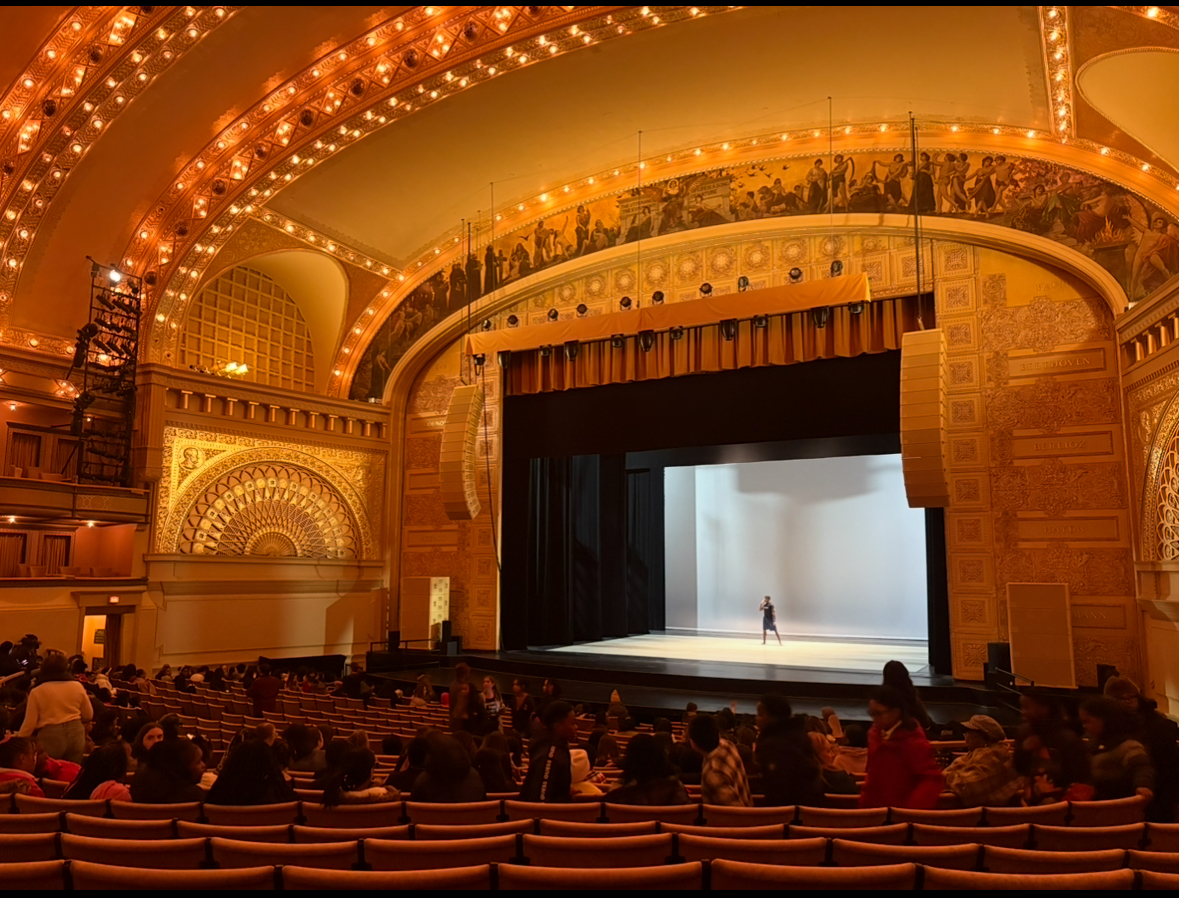 Dancer warms up in theater (James/LION).